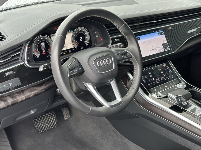 2023 Audi Q8 55 Premium photo 9