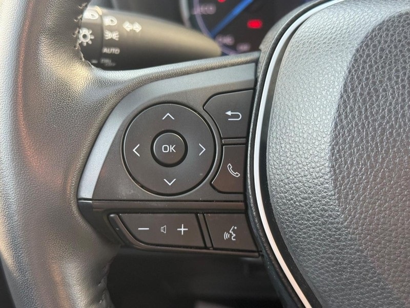 2024 Toyota RAV4 Hybrid XLE photo 19