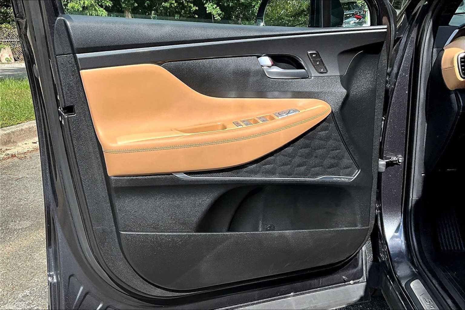 2022 Hyundai Santa Fe Calligraphy photo 21