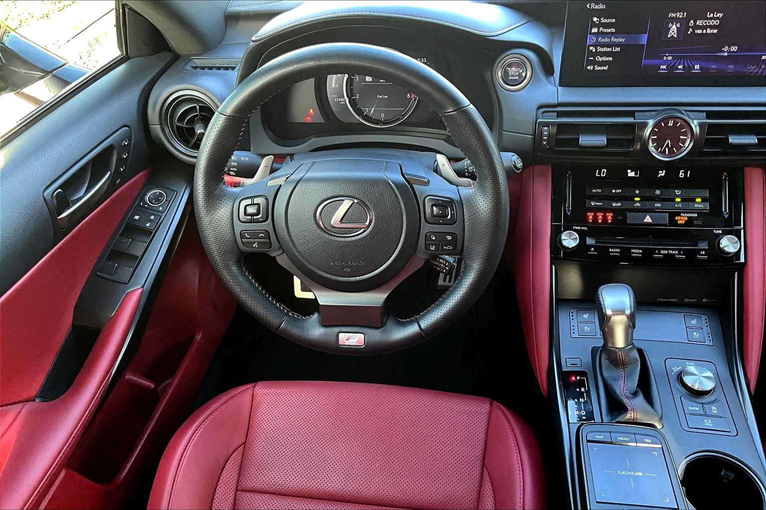 2023 Lexus IS F SPORT photo 5