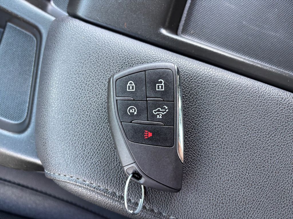 2024 Chevrolet Silverado 1500 LT photo 19