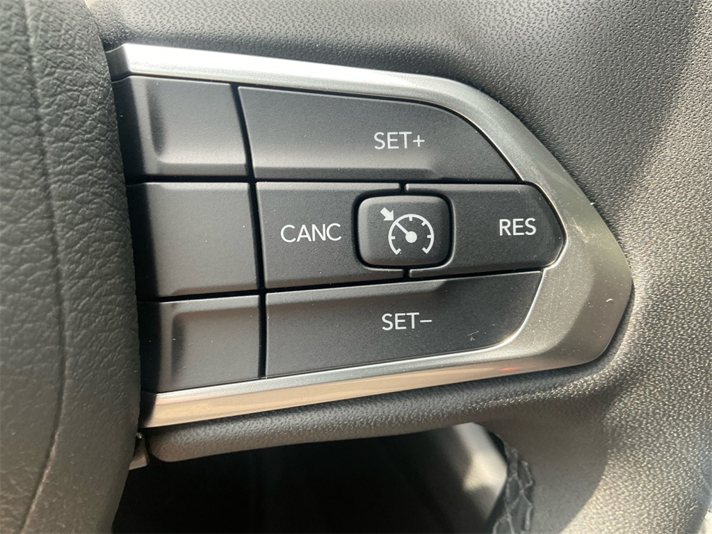 2025 Jeep Compass Latitude photo 32