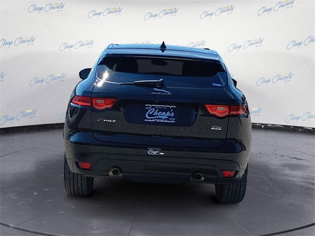 2020 Jaguar F-PACE Premium photo 4