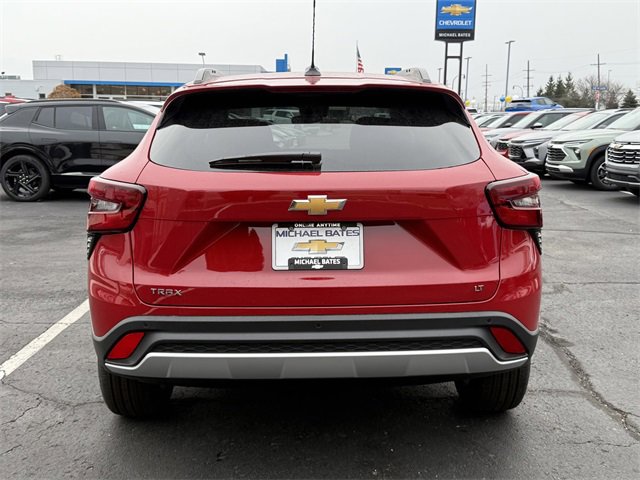 2026 Chevrolet Trax LT photo 4