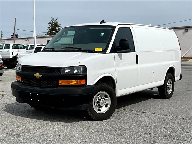 2024 Chevrolet Express Cargo Work Van photo 2