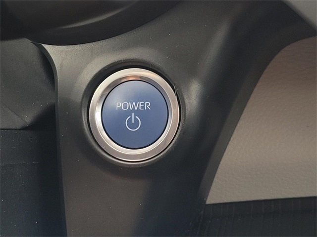 2024 Toyota Sienna XLE photo 20