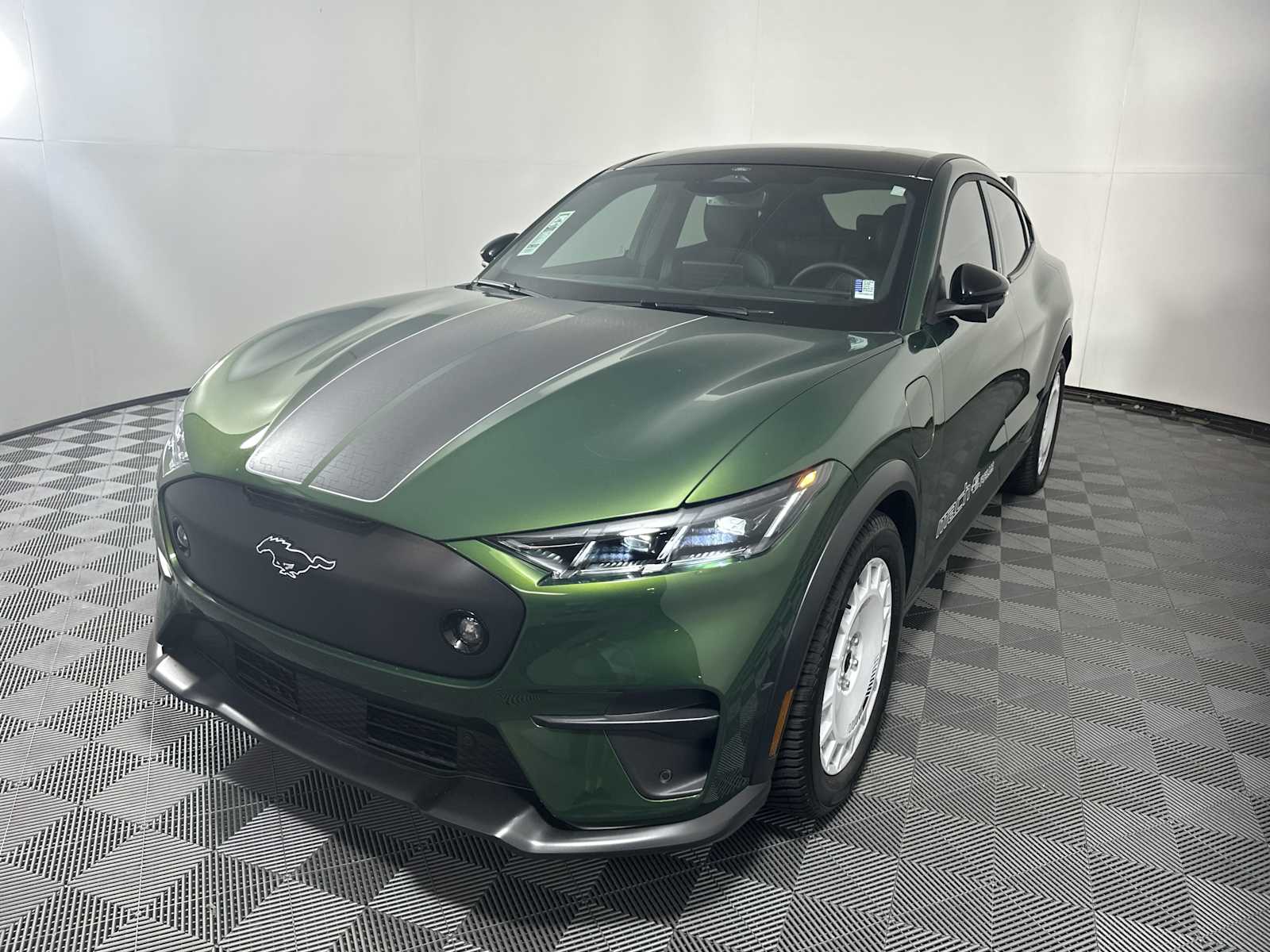 2025 Ford Mustang Mach-E GT photo 3