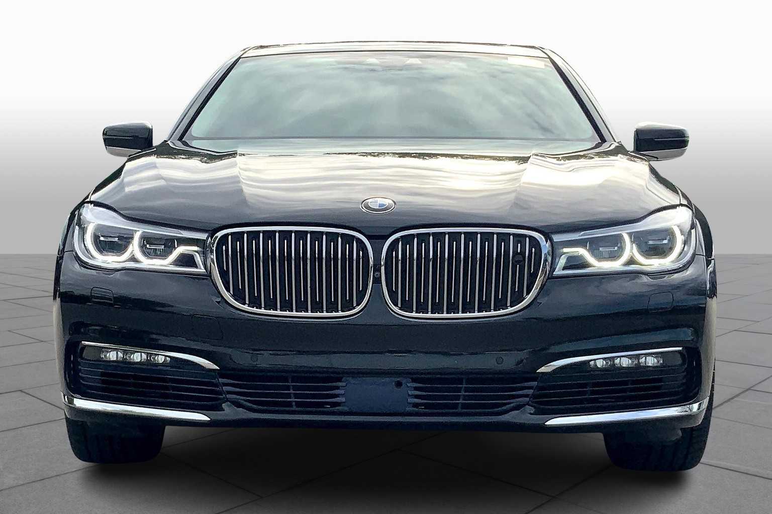 2016 Bmw 750i photo 3