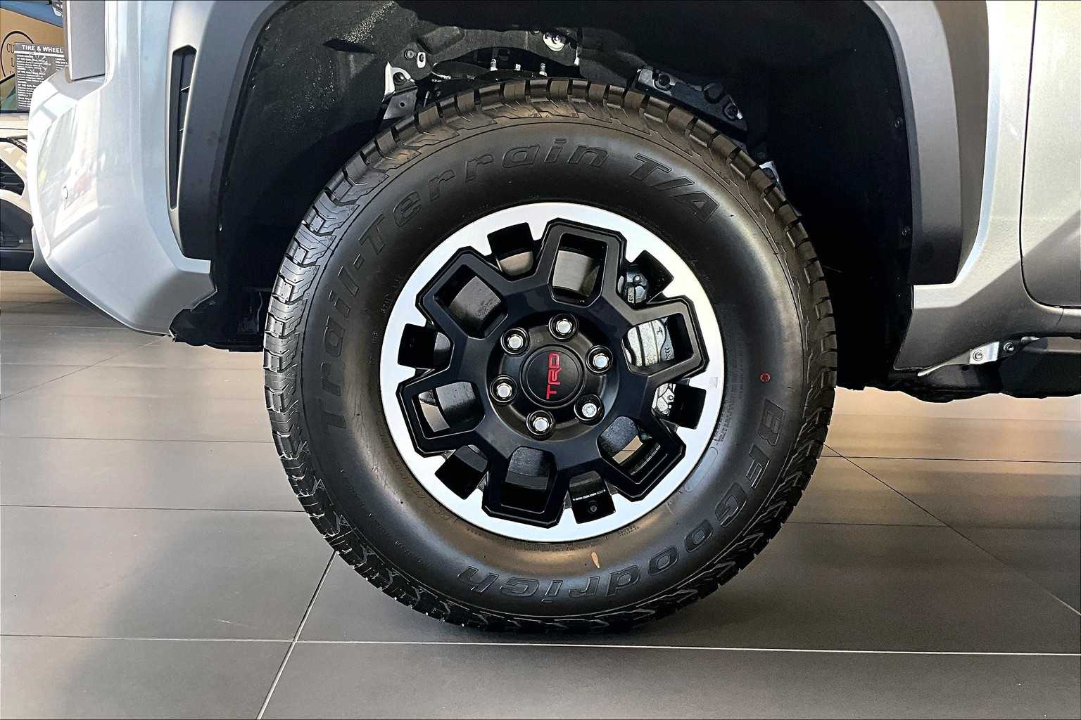 2025 Toyota Tacoma TRD Off-Road 4x4 Double Cab photo 7