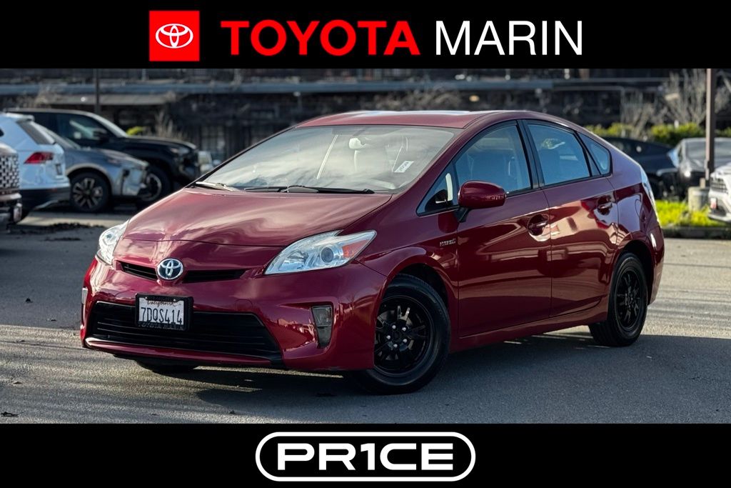 2013 Toyota Prius Four's photo