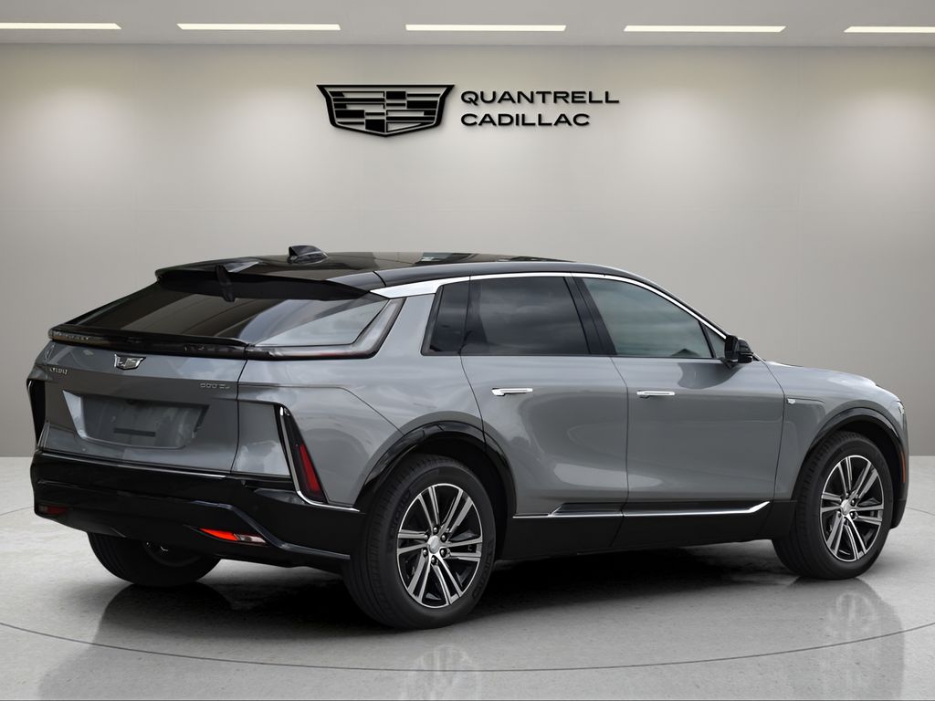 2025 Cadillac Lyriq Luxury photo 4
