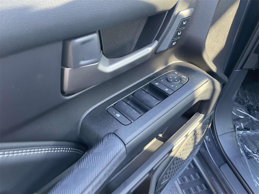 2025 Toyota 4Runner Limited photo 16