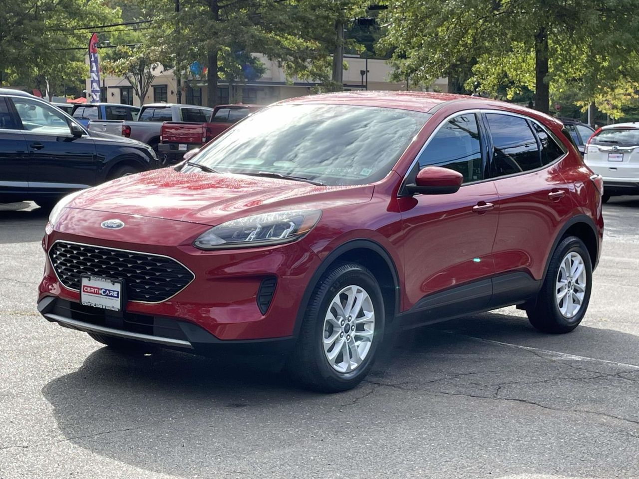 2020 Ford Escape SE photo 3