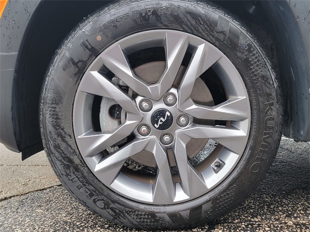 2023 Kia Seltos LX photo 8
