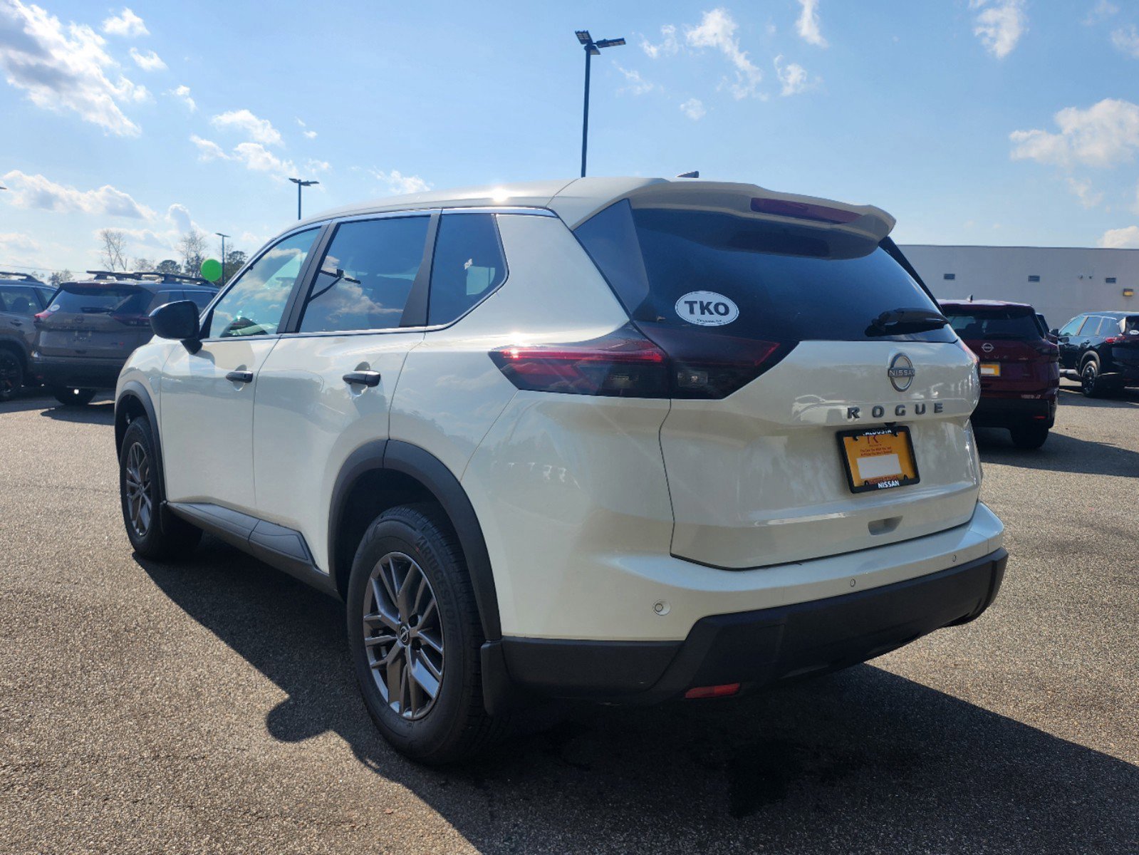 2026 Nissan Rogue S photo 4