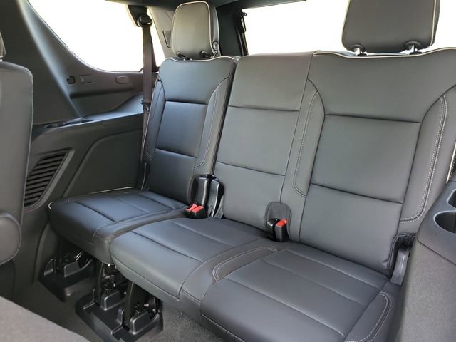 2025 Chevrolet Tahoe Premier photo 18