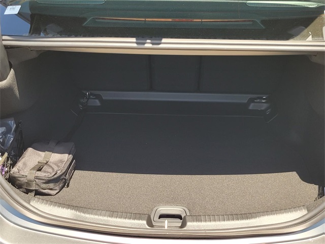 2025 Mercedes Benz C 300 photo 9
