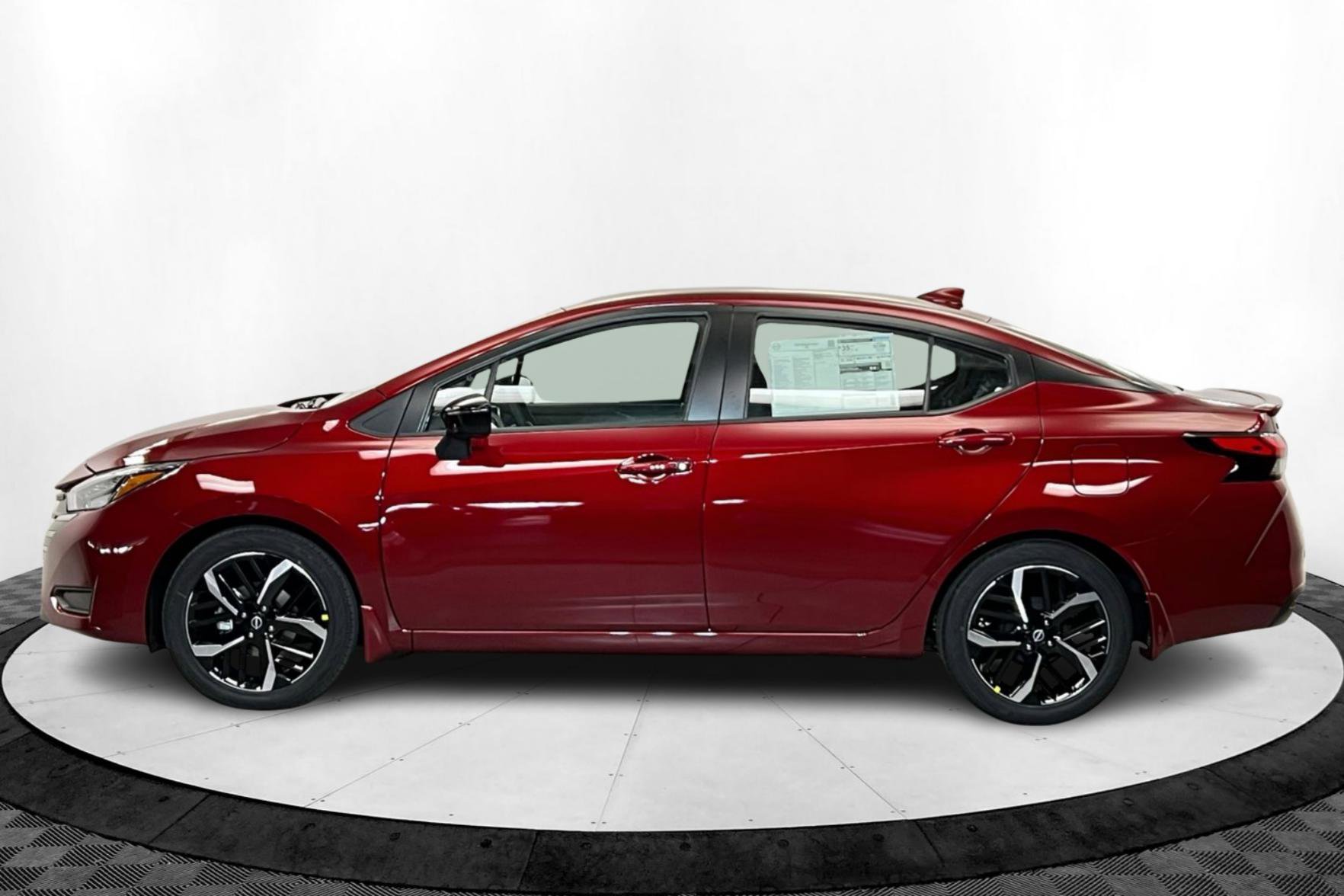 2025 Nissan Versa SR photo 2