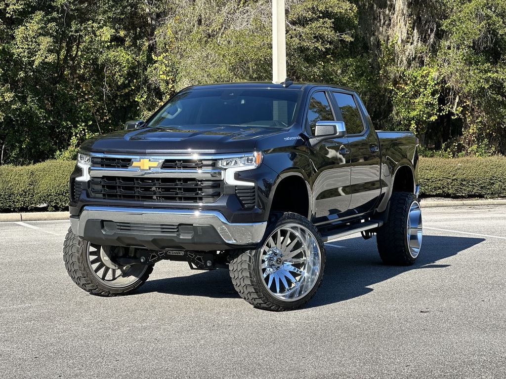 2022 Chevrolet Silverado 1500 LT's photo