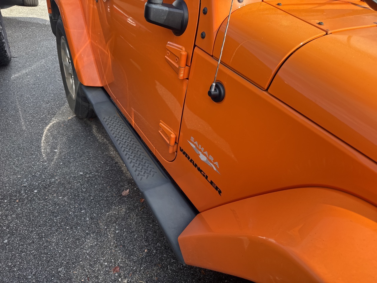 2013 Jeep Wrangler Sahara photo 3