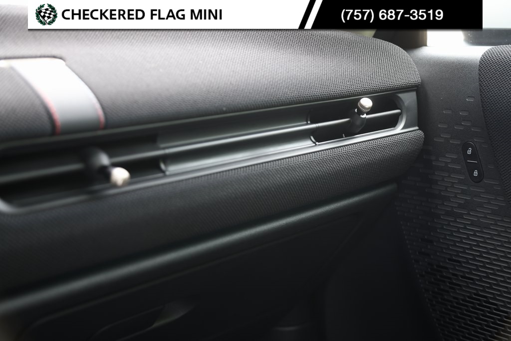 2025 Mini Cooper Hardtop S photo 32