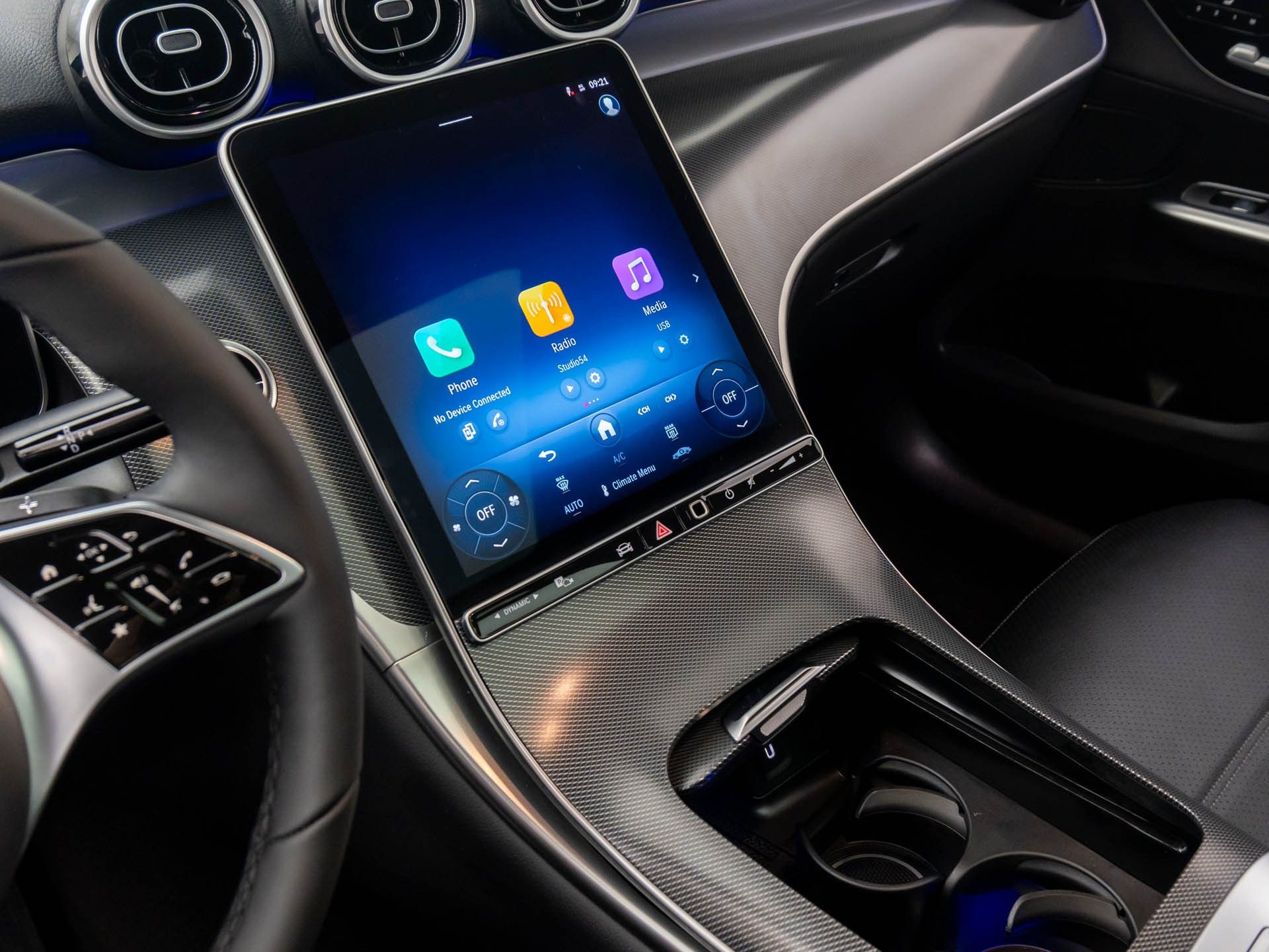 2025 Mercedes Benz GLC 300 4MATIC photo 11