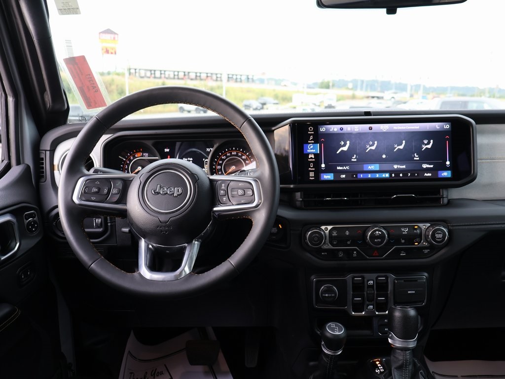2024 Jeep Wrangler Sahara photo 15