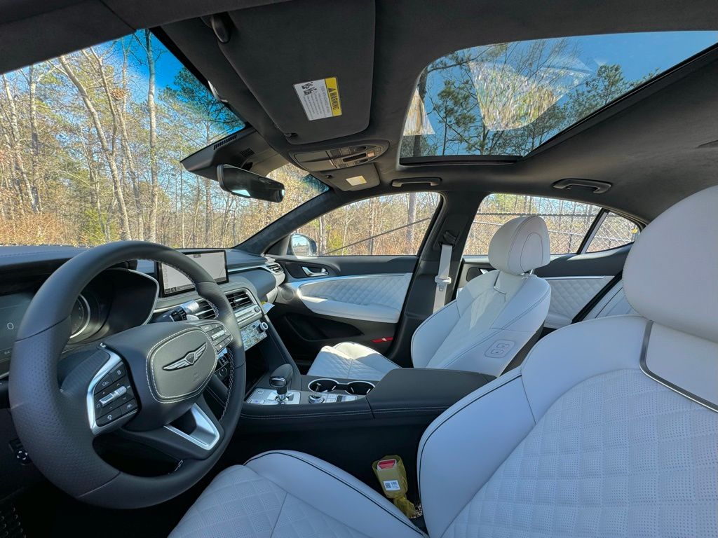 2025 Genesis G70 3.3T Sport Advanced photo 16