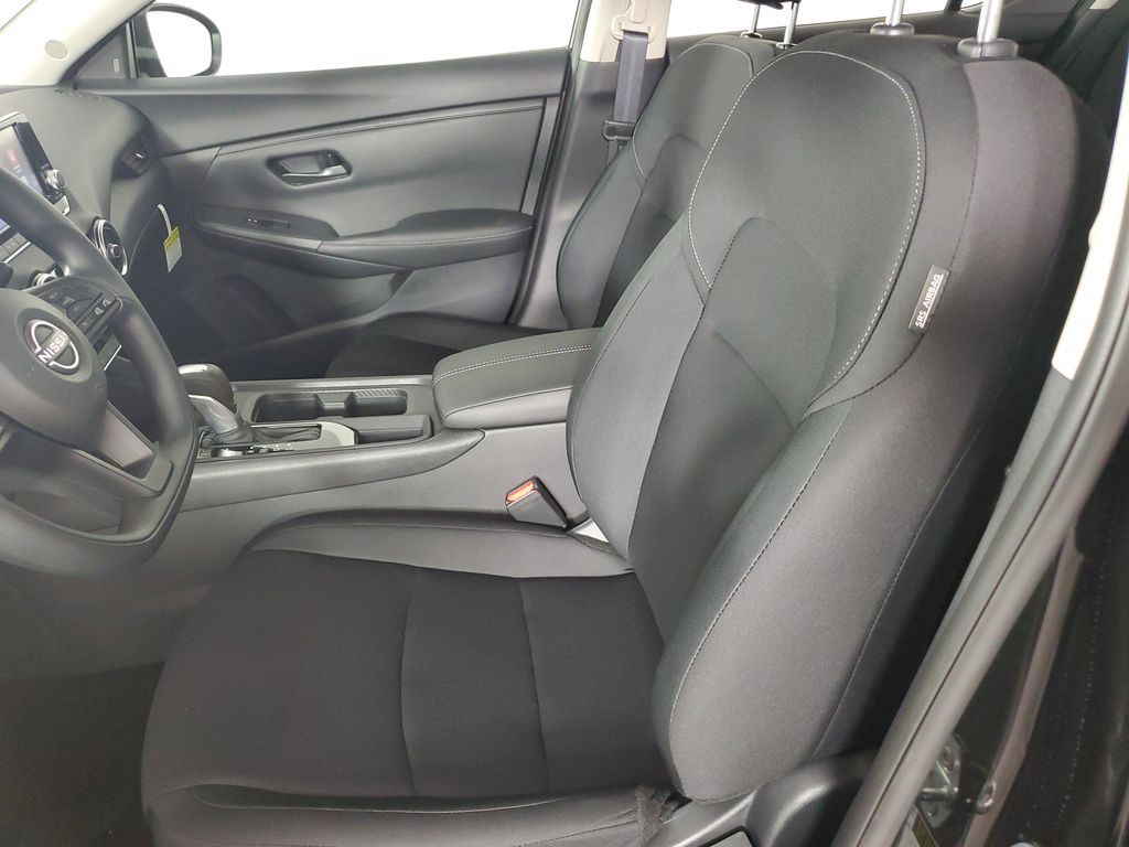 2025 Nissan Sentra S photo 12