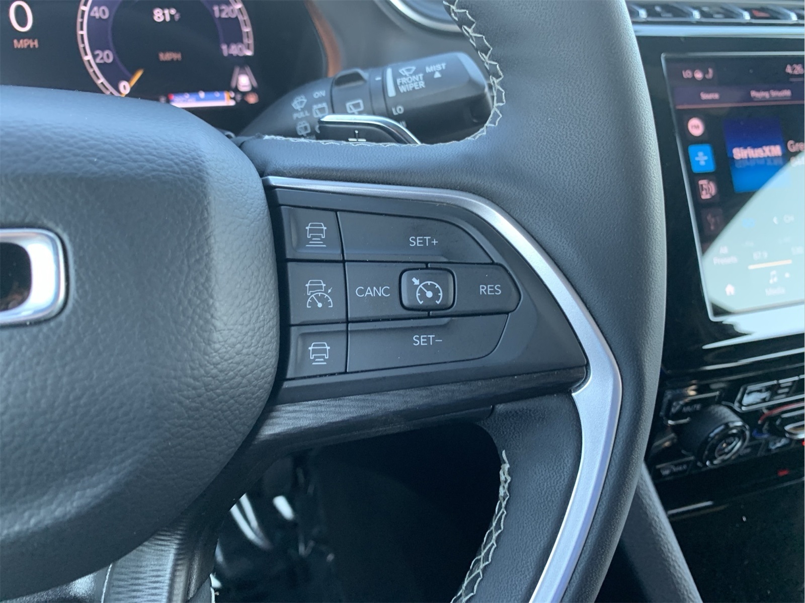 2024 Jeep Grand Cherokee Altitude photo 11