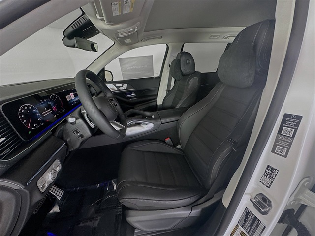 2026 Mercedes Benz GLS 450 4MATIC photo 20