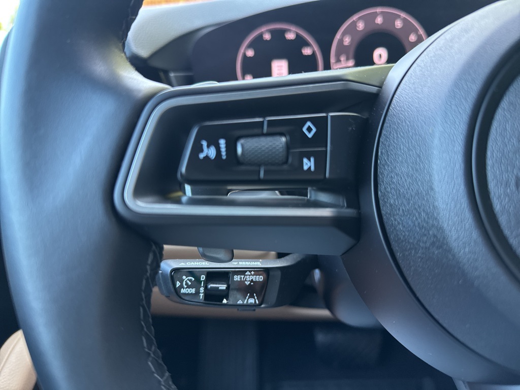 2024 Porsche Cayenne Base photo 22