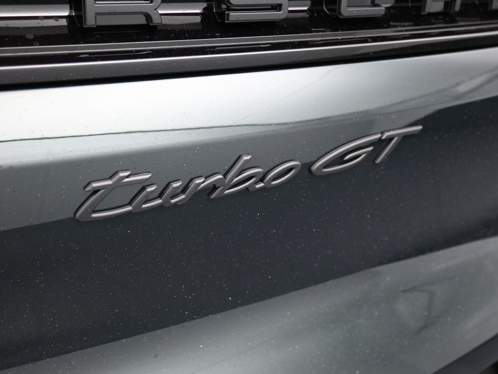 2026 Porsche Cayenne Turbo GT photo 8