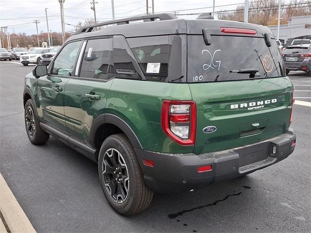 2025 Ford Bronco Sport Outer Banks photo 2
