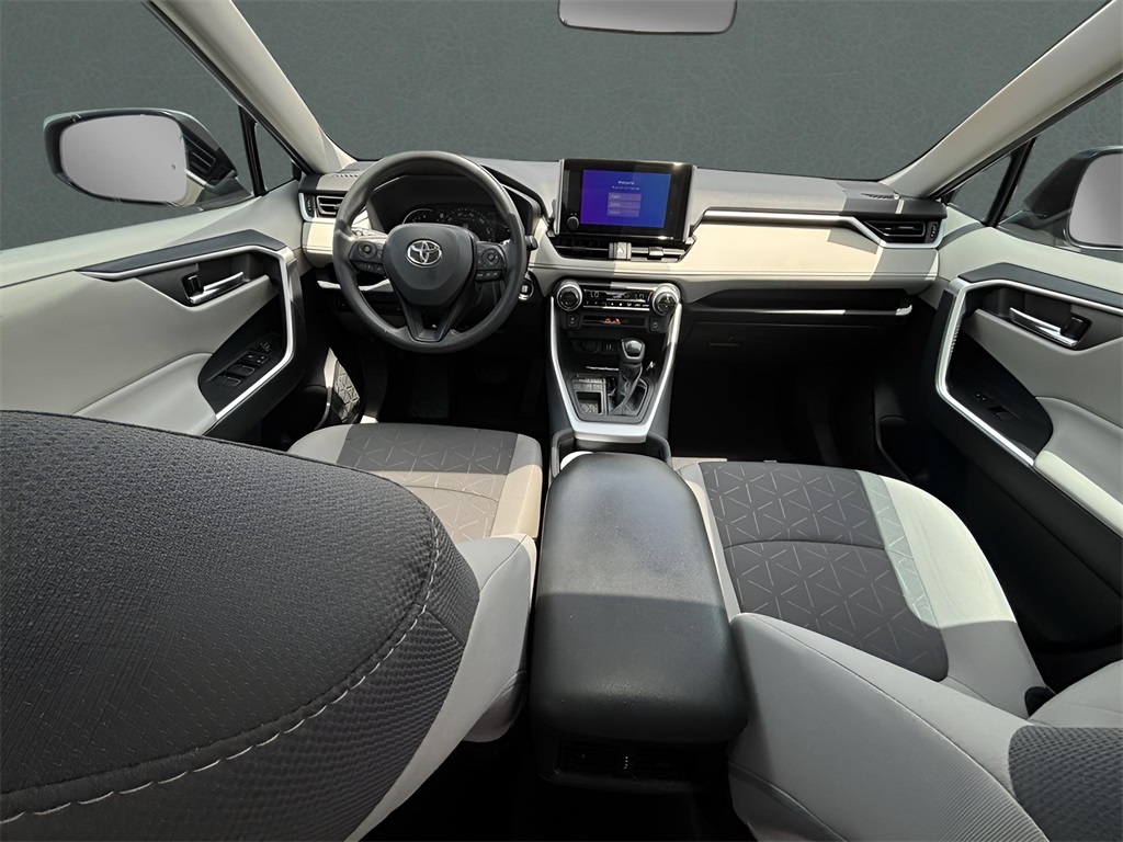 2023 Toyota RAV4 XLE photo 15