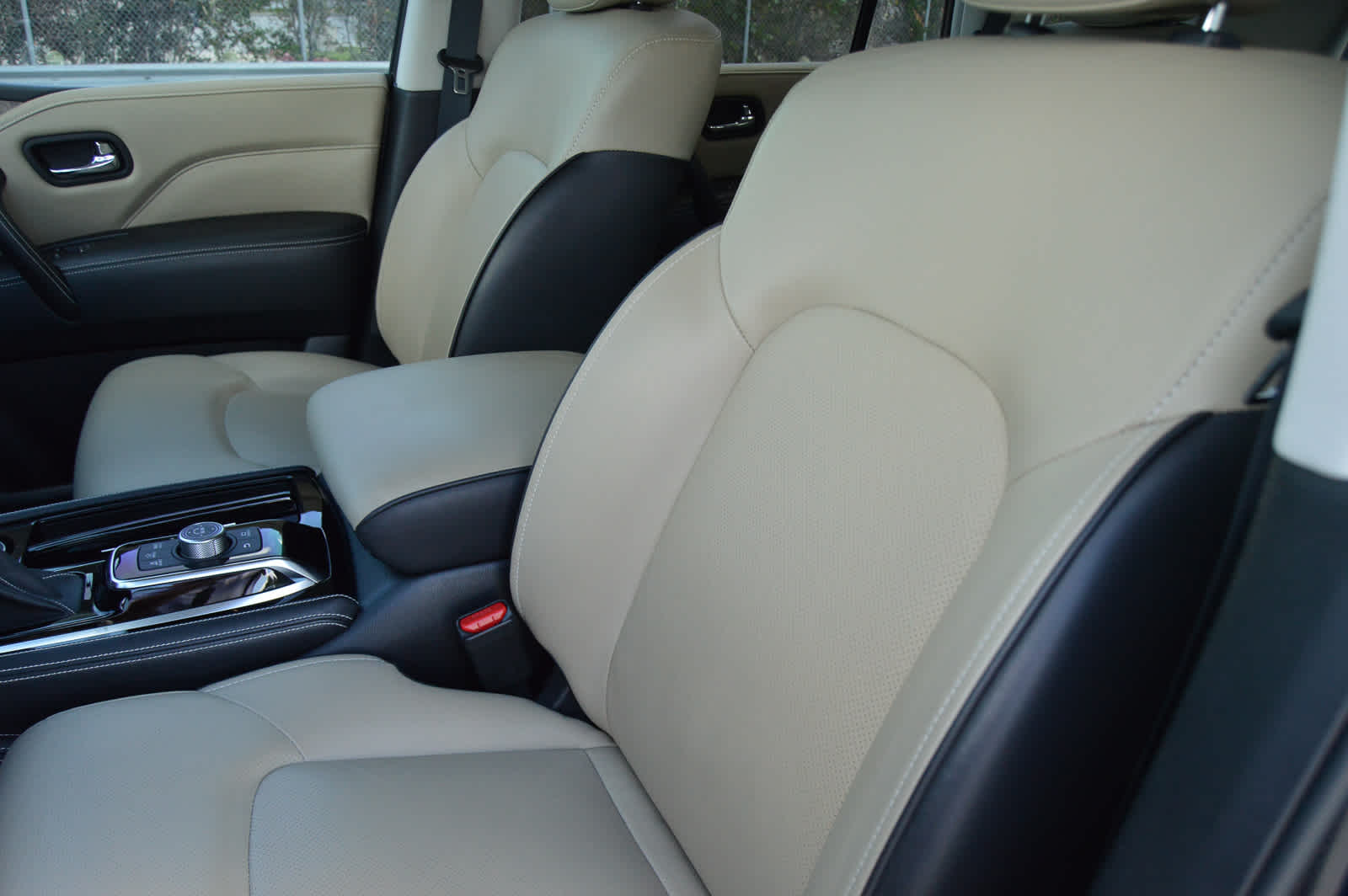 2024 Infiniti QX80 Premium Select photo 10