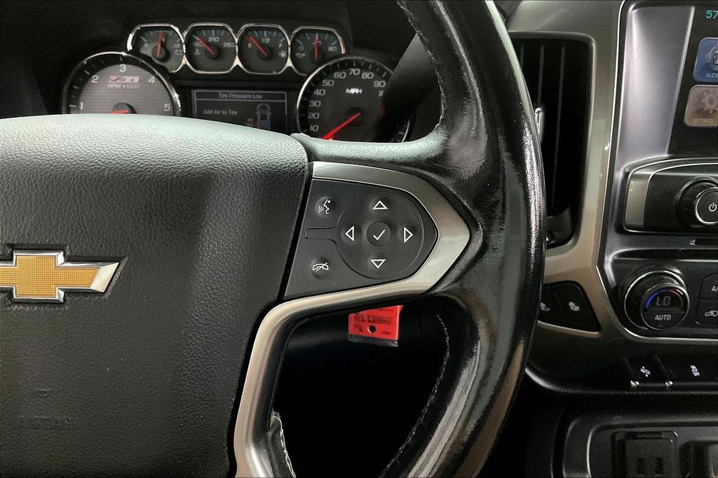 2016 Chevrolet Silverado 1500 LT photo 18