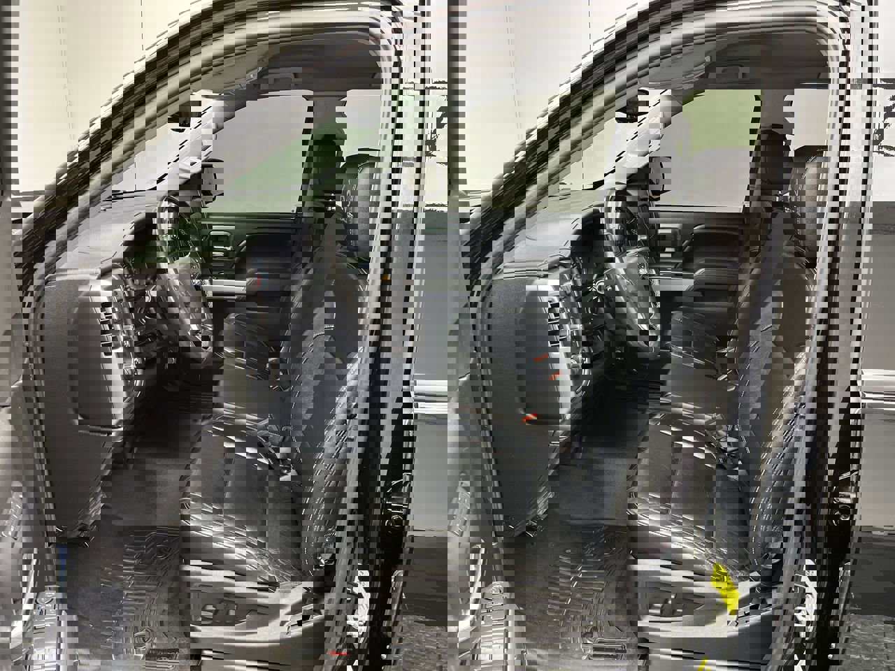 2017 Chevrolet Silverado 1500 LTZ photo 3