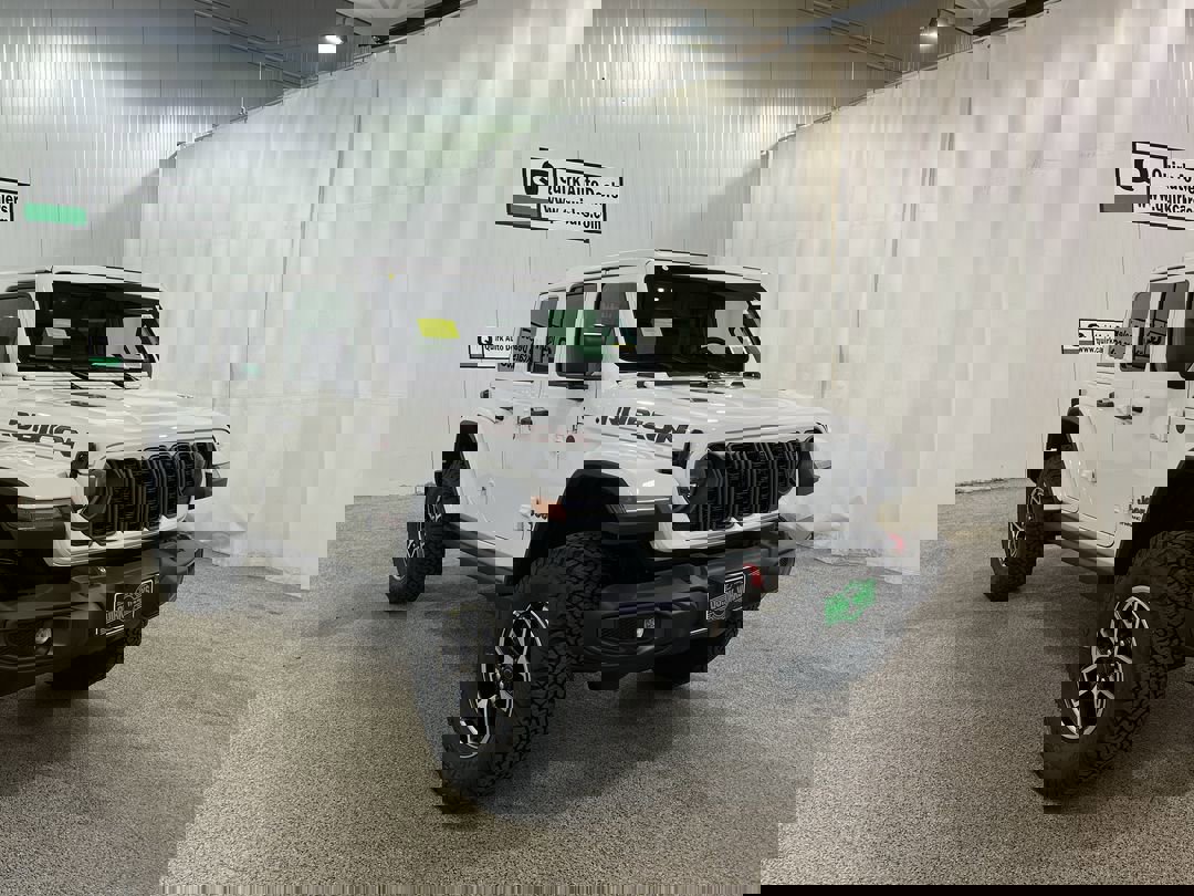 2026 Jeep Wrangler Rubicon photo 3