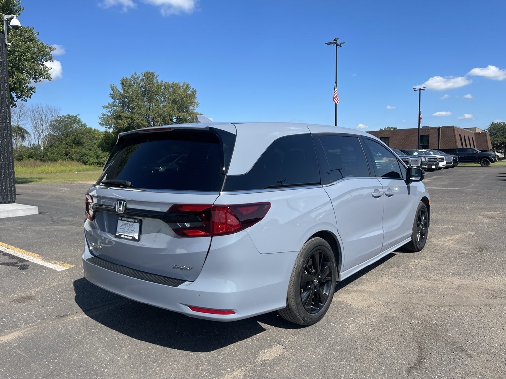 2024 Honda Odyssey Sport photo 4
