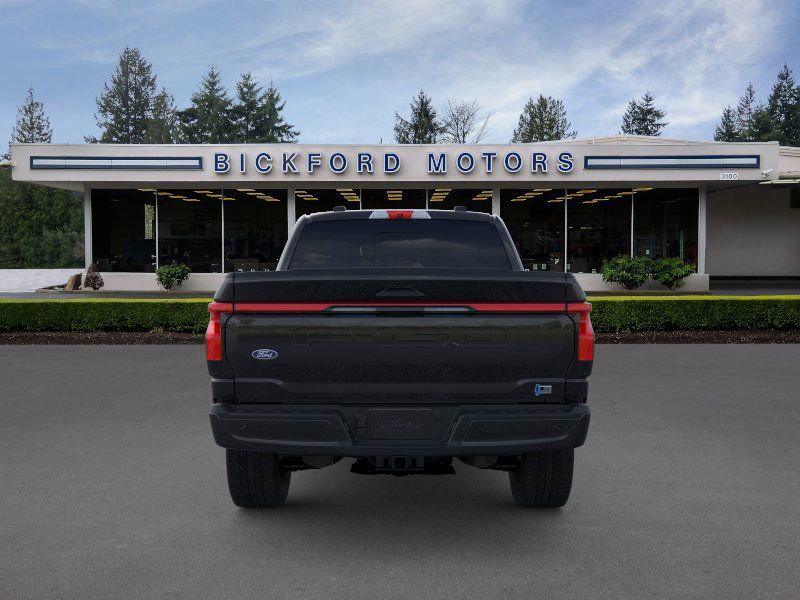 2025 Ford F-150 Lightning Lariat photo 3