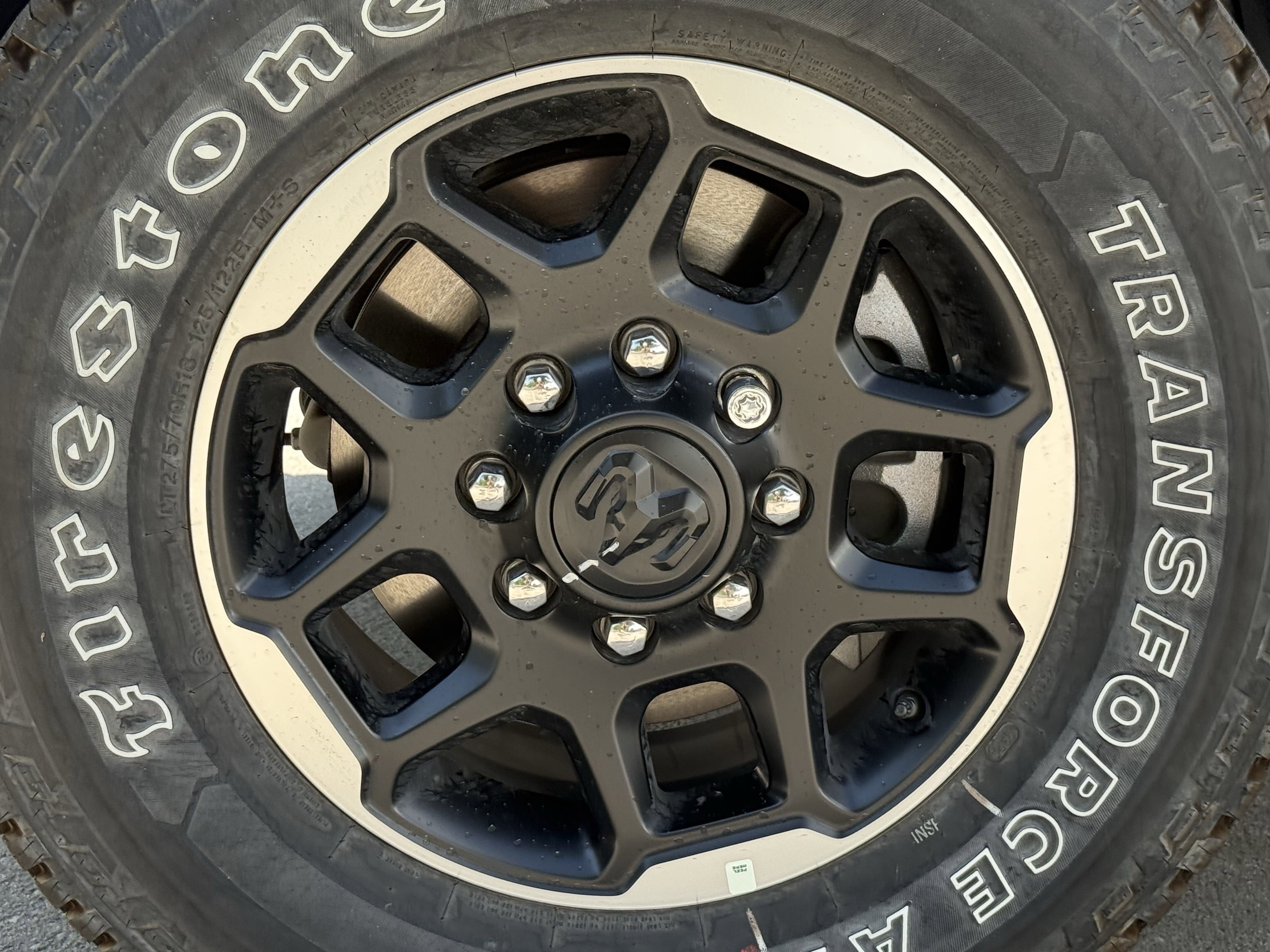 2025 Ram 2500 Laramie photo 4