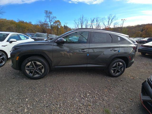 2026 Hyundai Tucson Hybrid SEL Convenience photo 2