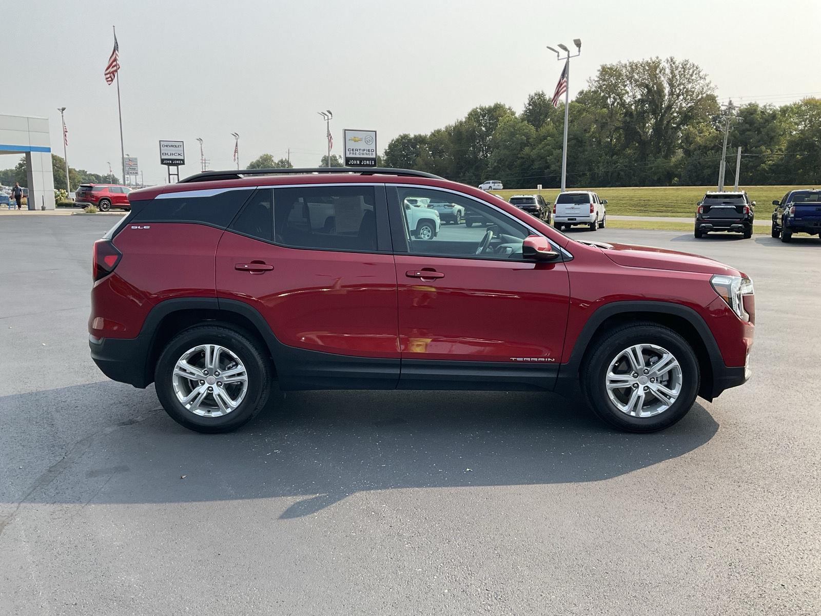 2024 Gmc Terrain SLE photo 4