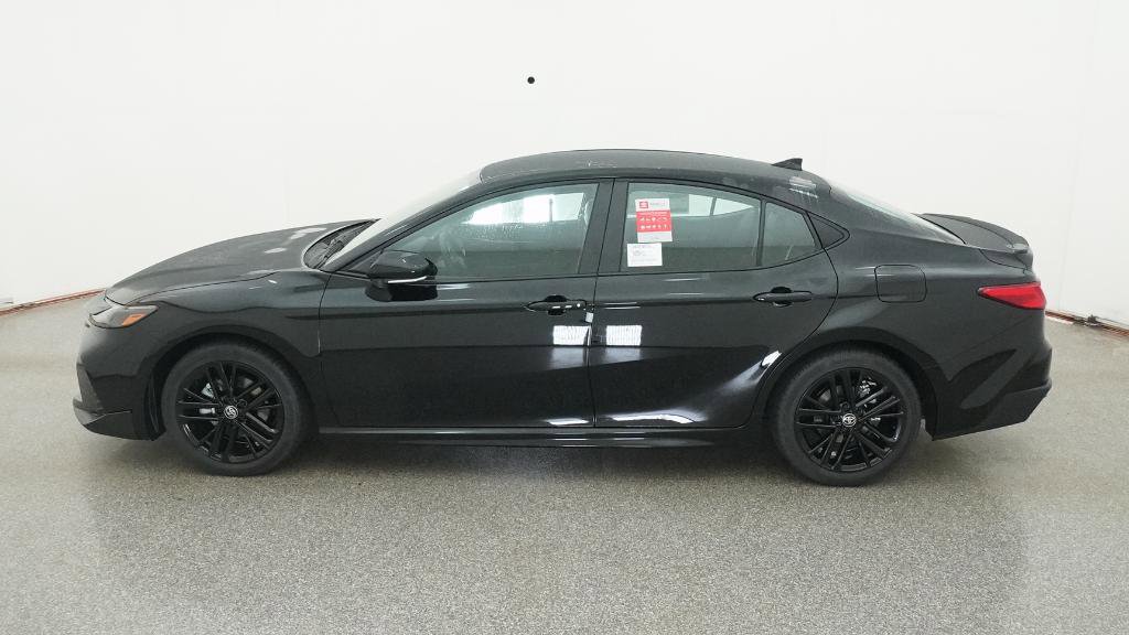 2026 Toyota Camry SE photo 9