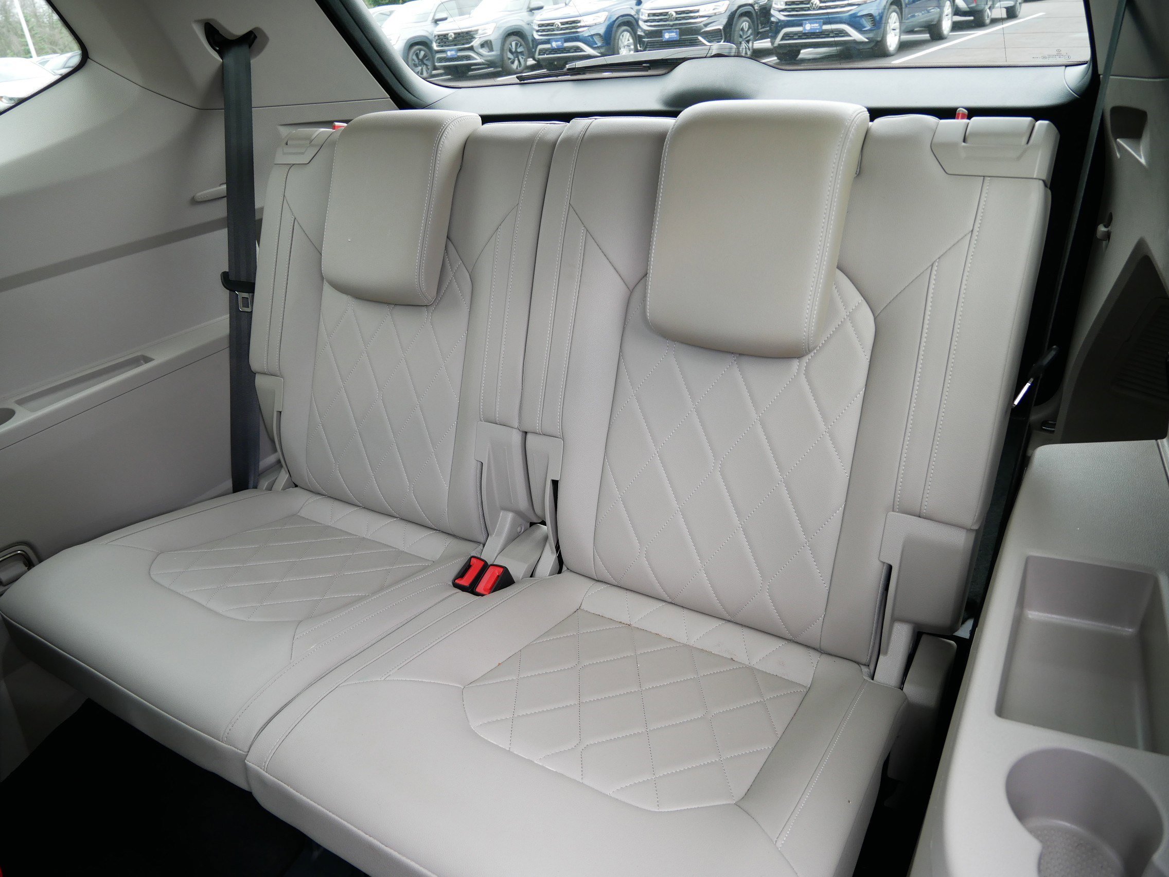 2025 Volkswagen Atlas SEL Premium R-Line photo 27