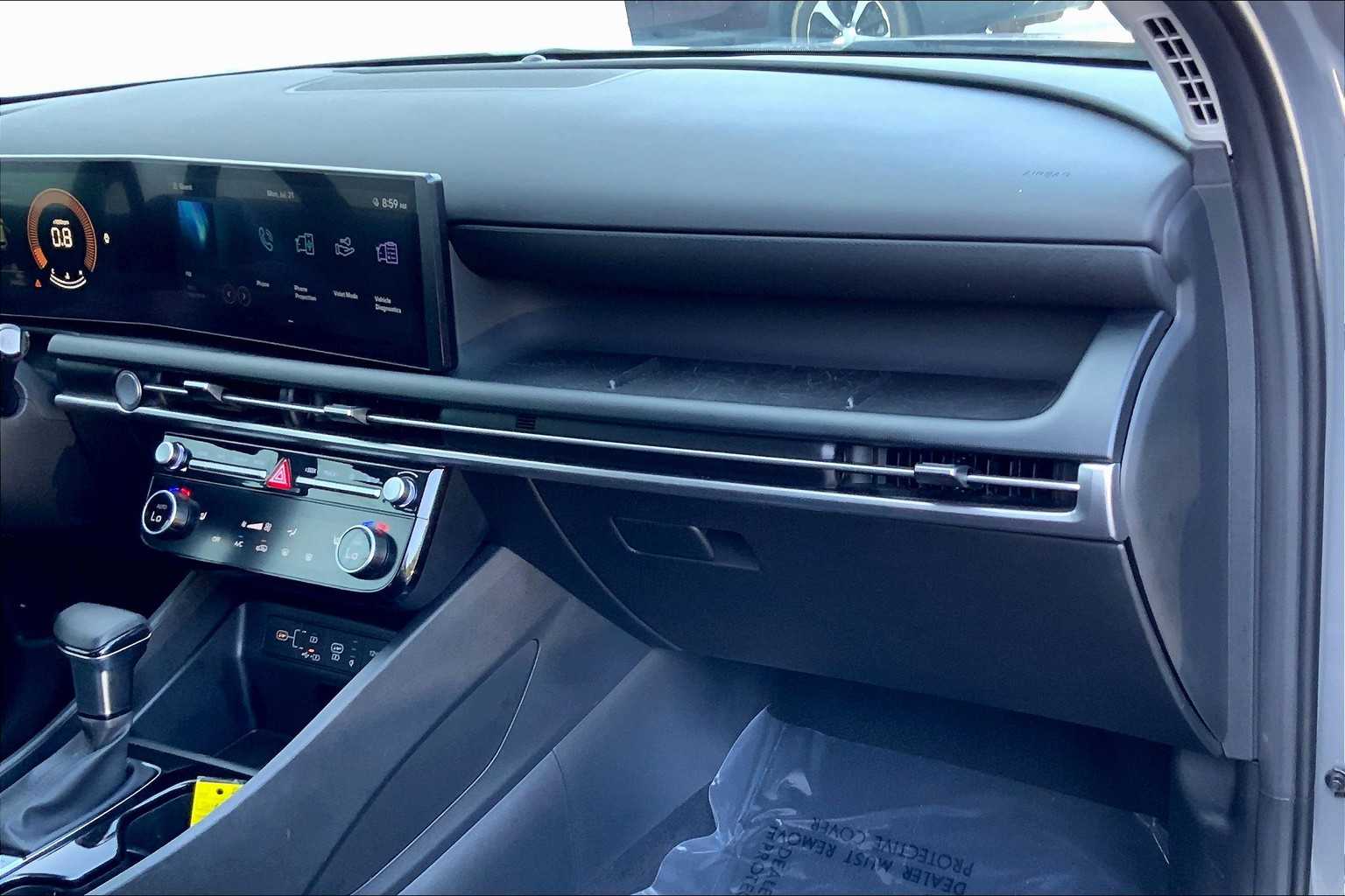 2025 Hyundai Tucson SEL photo 16