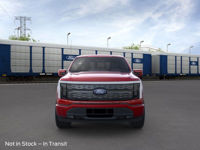 2025 Ford F-150 Lightning Lariat photo 6