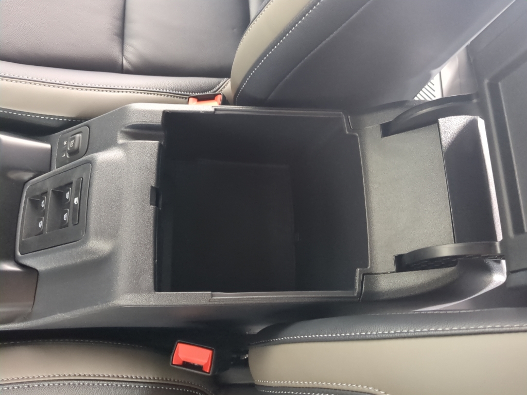2025 Ford Bronco Outer Banks photo 21