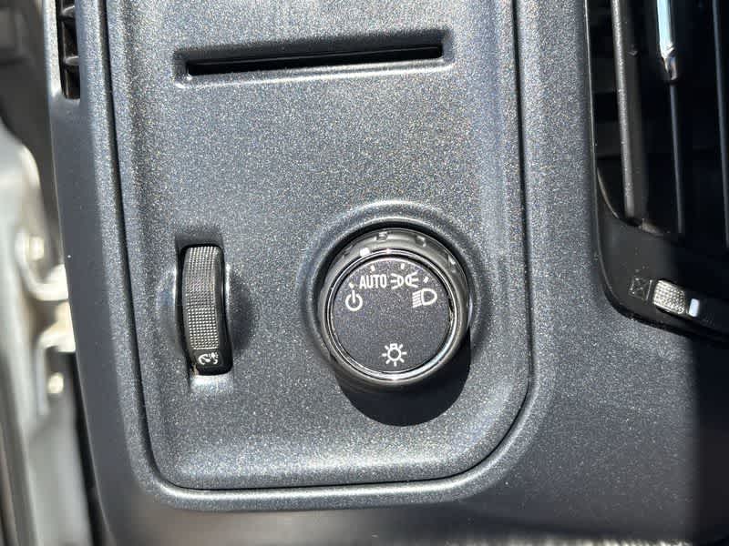 2017 Gmc Sierra Base photo 19